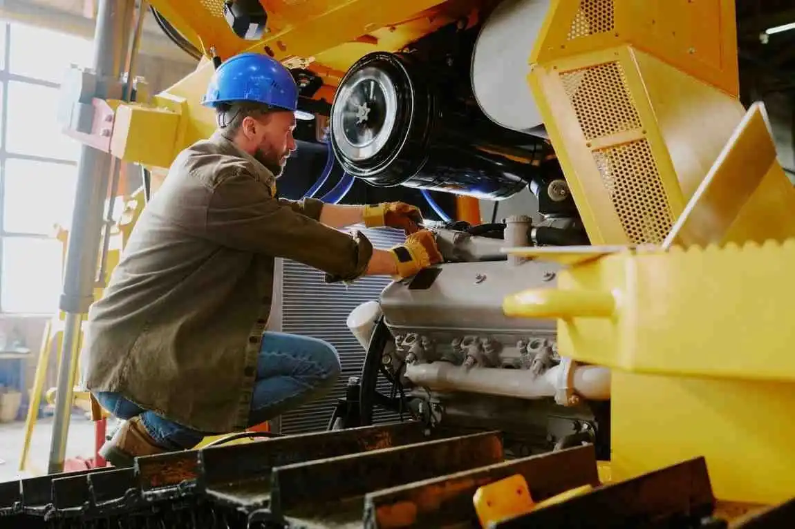 What Are the Biggest Benefits of Routine Forklift Maintenance Service?